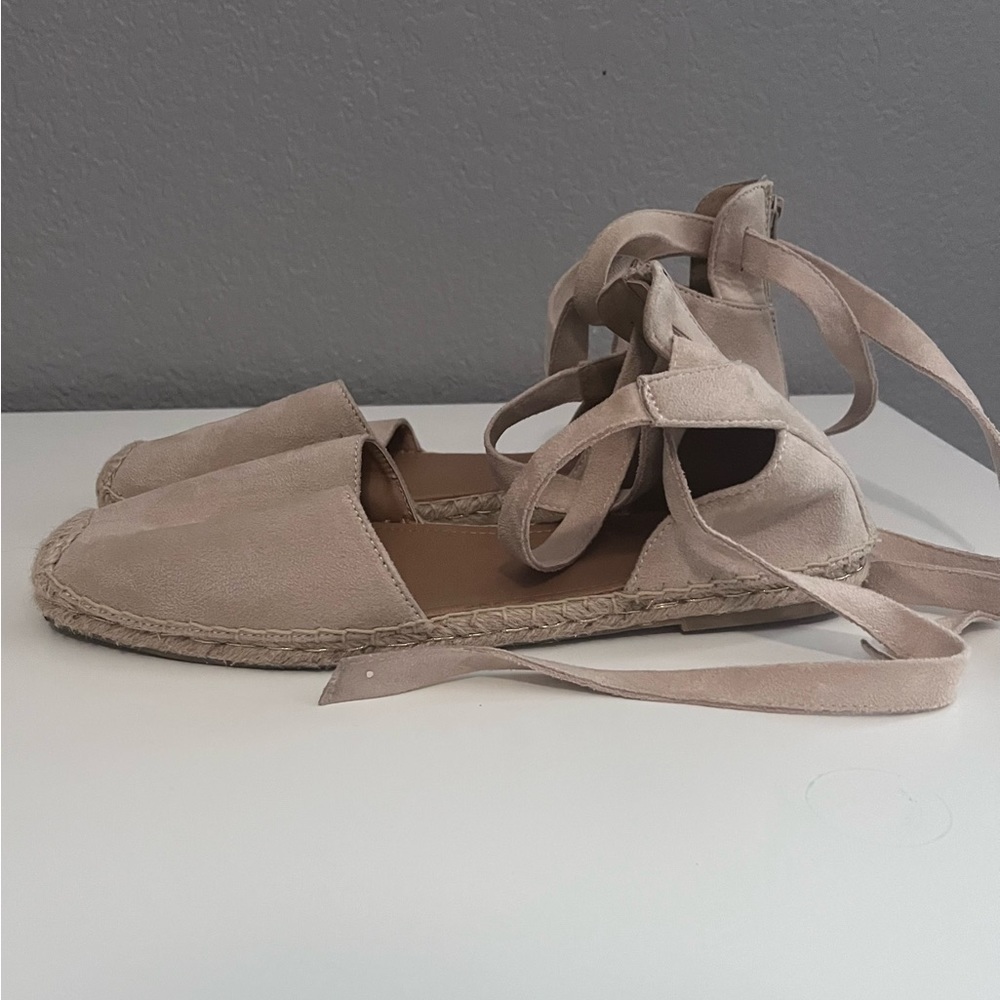 Comfort View Espadrille w/ Tie in Beige (12)